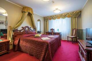 Отель Päeva Villa Хаапсалу Стандартный номер с кроватью размера "queen-size"-3